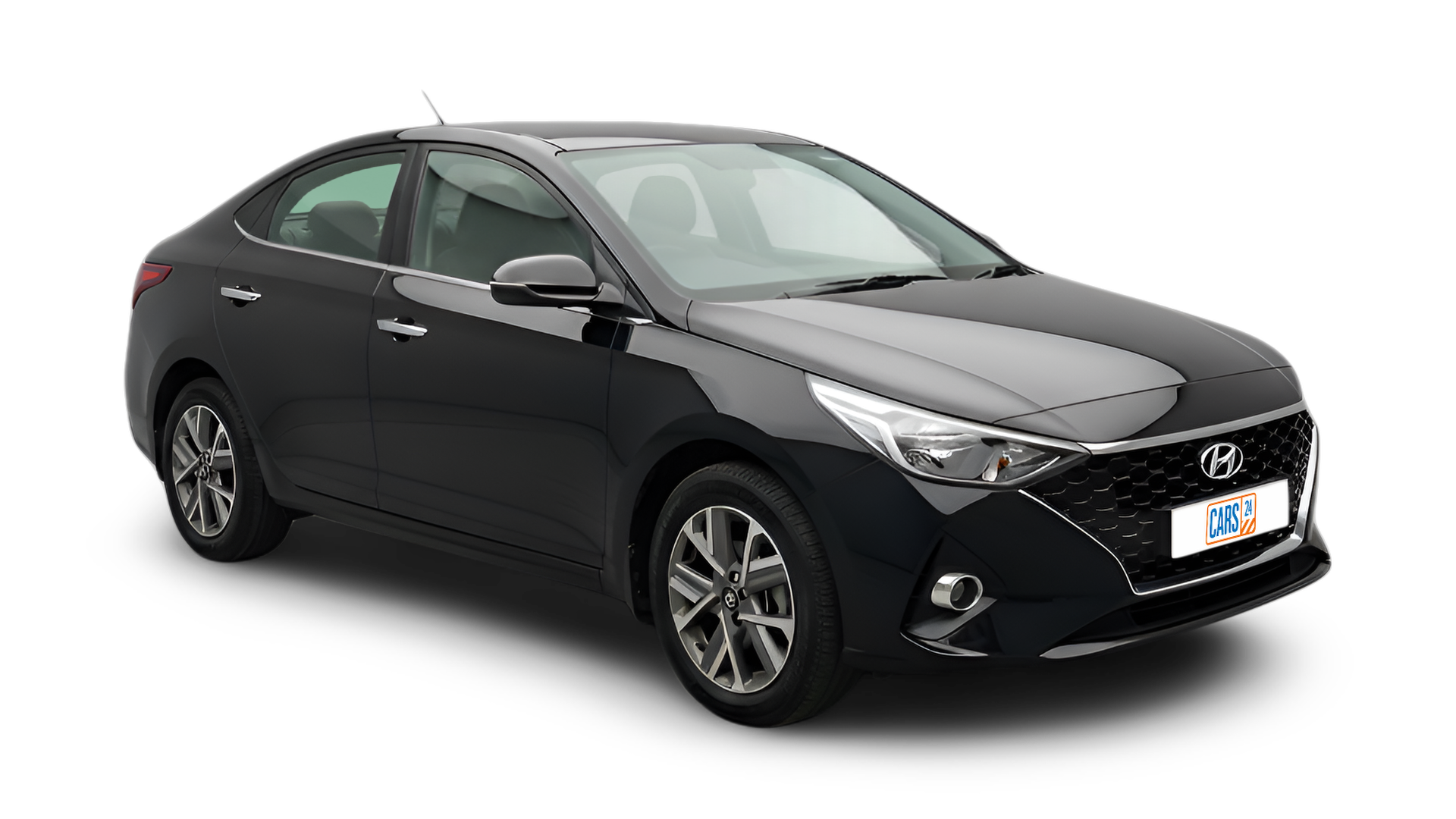 Hyundai Verna-img